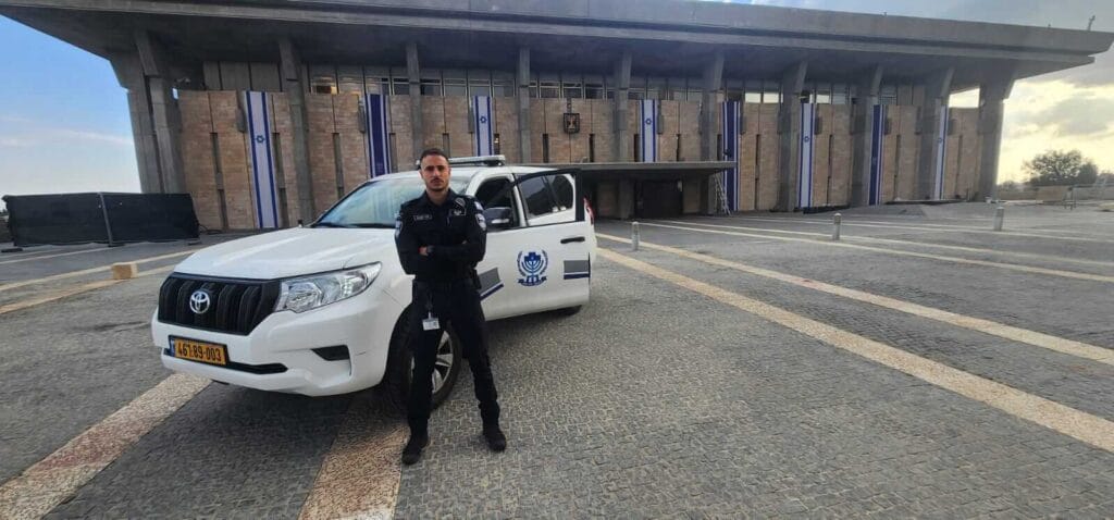 עבודה באבטחה במשמר הכנסת