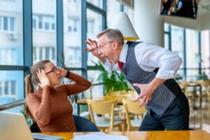 התמודדות עם קונפליקטים בעבודה